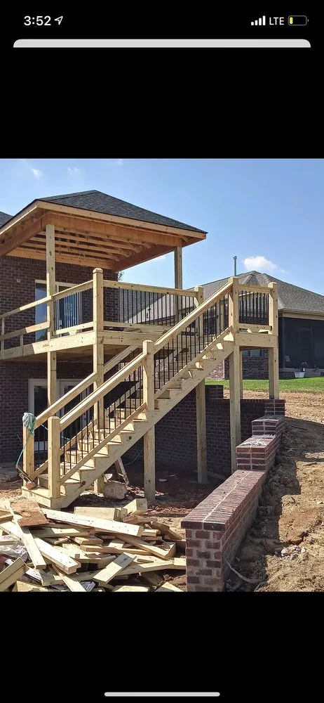 Trusted roof repair for residential properties in Old Brownsboro Place, KY by Diamond Deluxe Construction