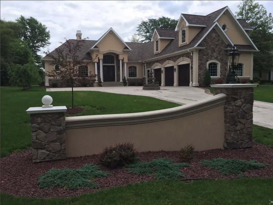 Slide of Diamond Design Construction