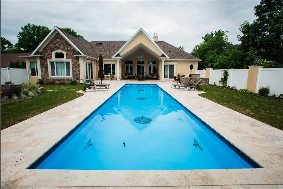 Slide of Diamond Design Construction