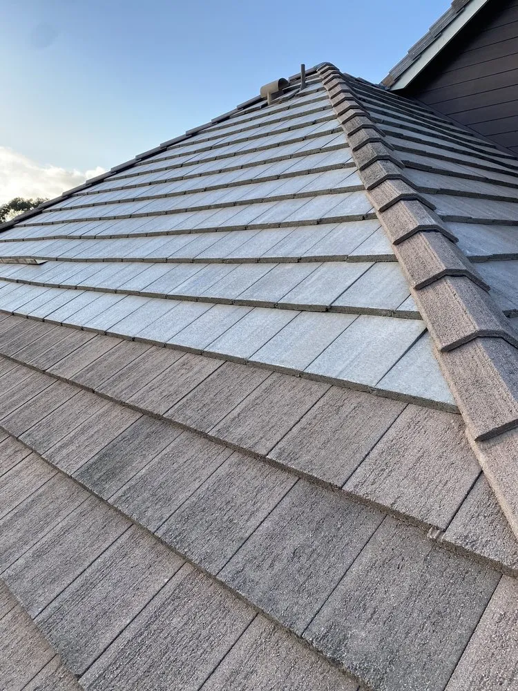 Slide of Diamond In The Sky Roofing