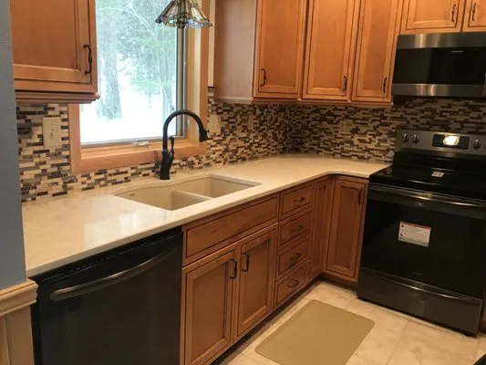 Diamond remodeling Logo