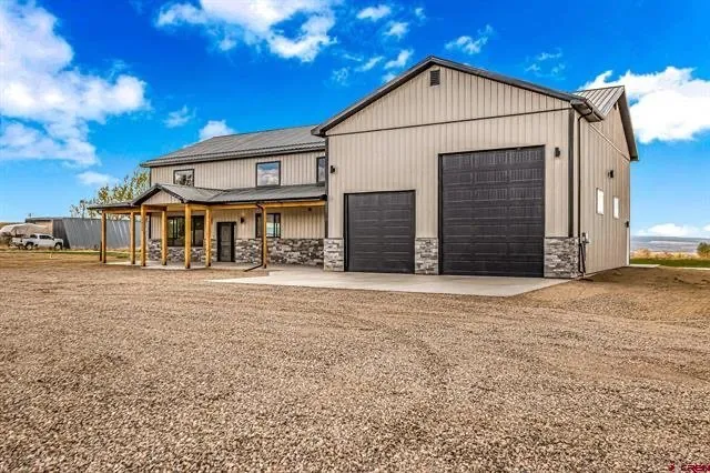 Slide of Diamond Ridge Construction Company