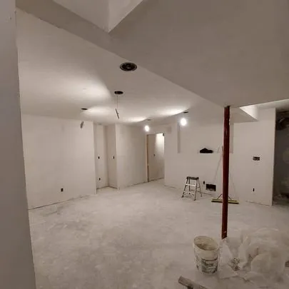 Slide of Diamond Ridge Construction