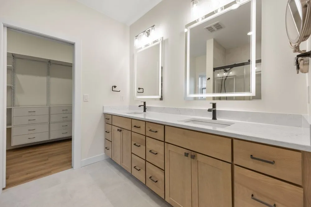 Slide of Diamond Ridge Construction