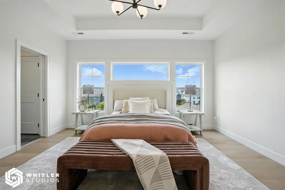 Slide of Diamond Ridge Construction