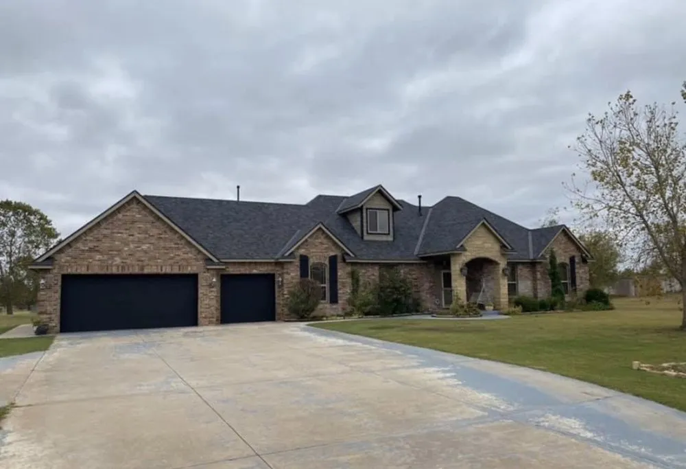 Slide of Diamond Ridge Roofing & Restoration