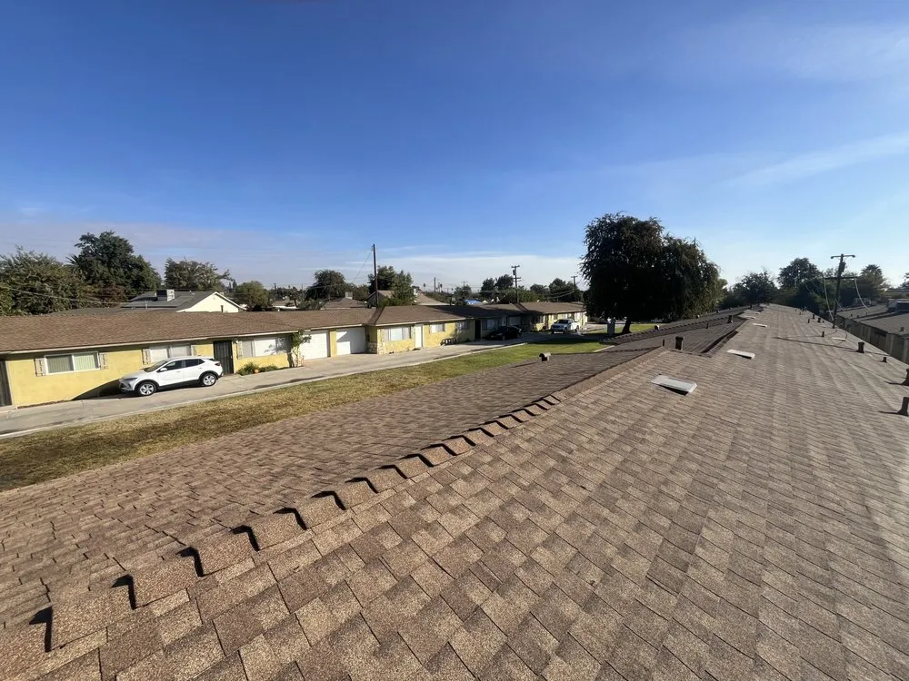 Slide of Diamond Ridge Roofing