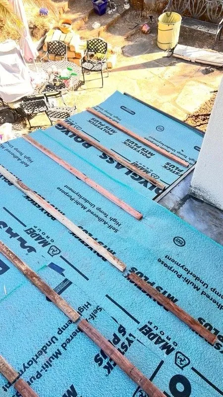 Slide of Diamond Ridge Roofing