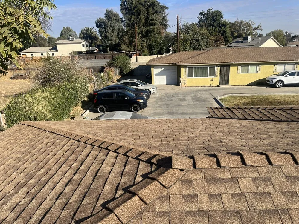 Slide of Diamond Ridge Roofing