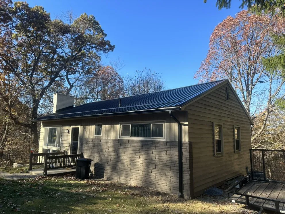 Slide of Diamond Roof Solutions