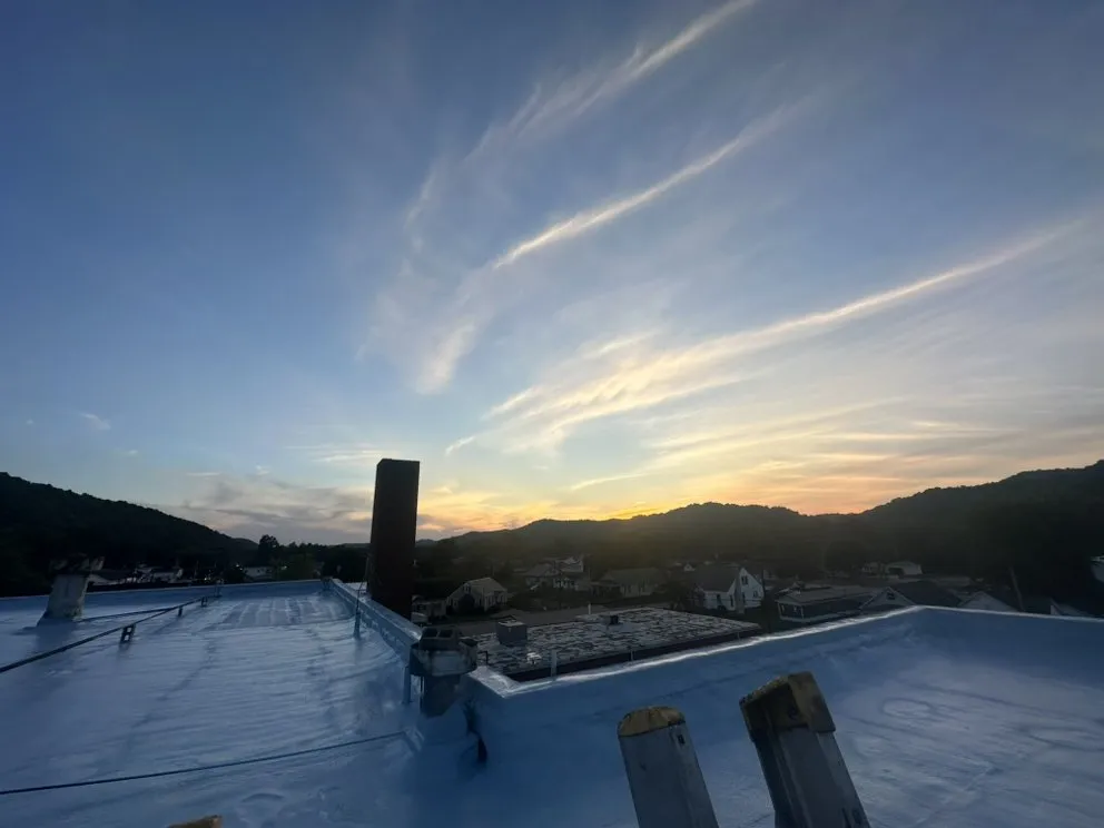 Slide of Diamond Roof Solutions