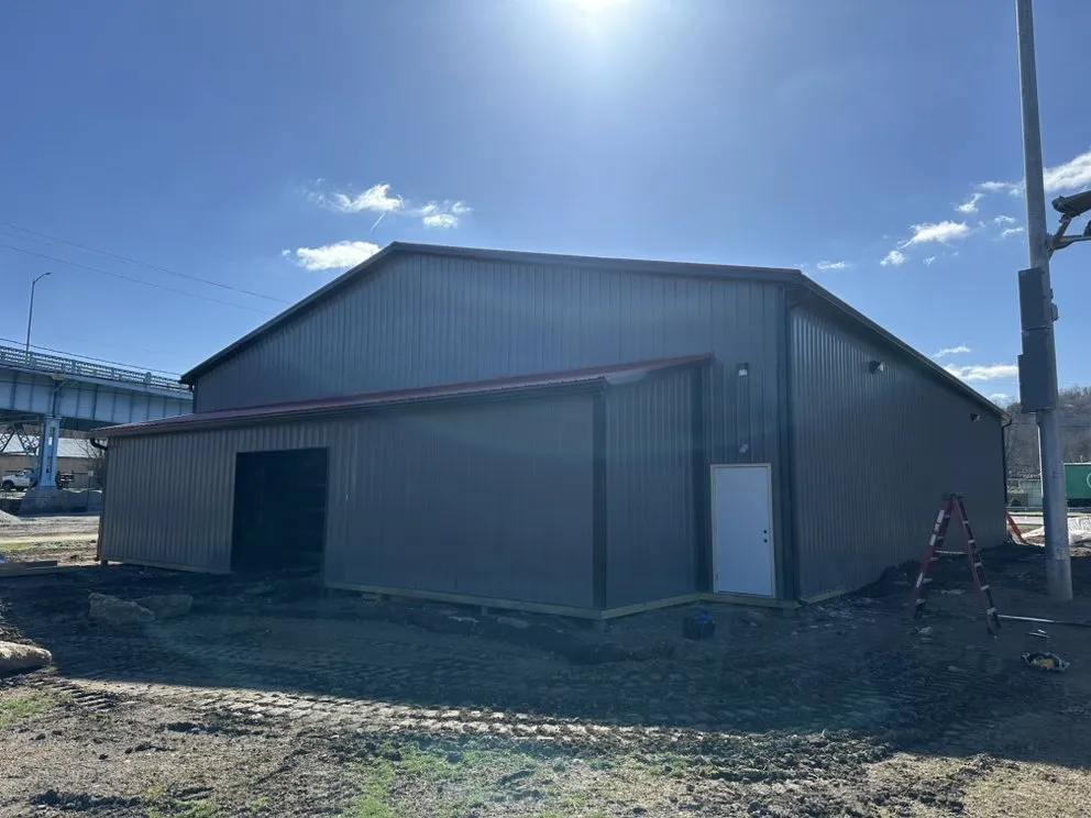 Slide of Diamond Roof Solutions