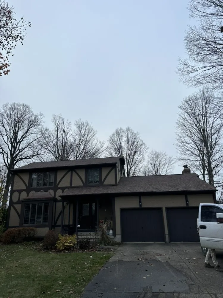 Slide of Diamond Roof Solutions