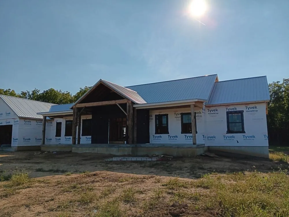 Slide of Diamond Roofing & Construction