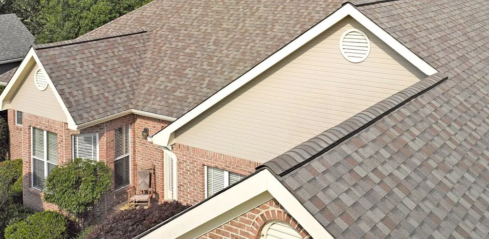 Licensed shingle roofing service in St. Louis, MO by Diamond Roofing and Exteriors