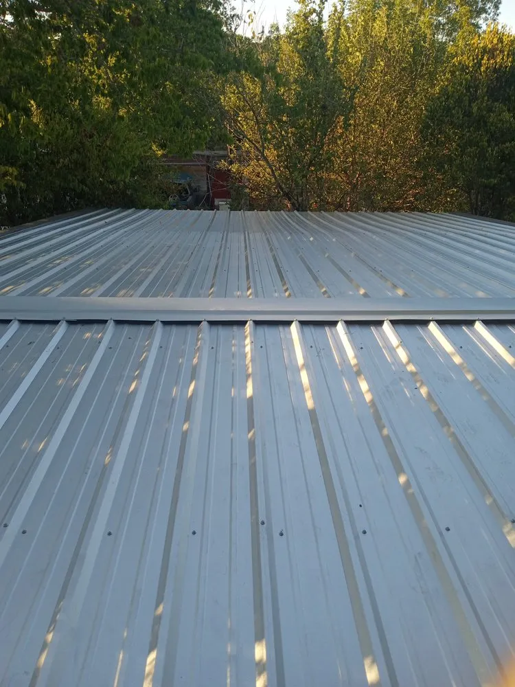 Slide of Diamond Roofing and Seamless Gutters