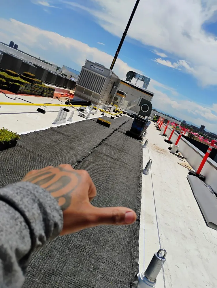 Slide of Diamond Roofing