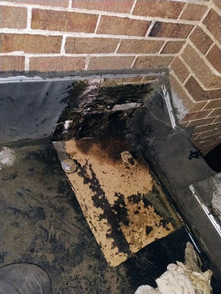 Slide of Diamond Roofing