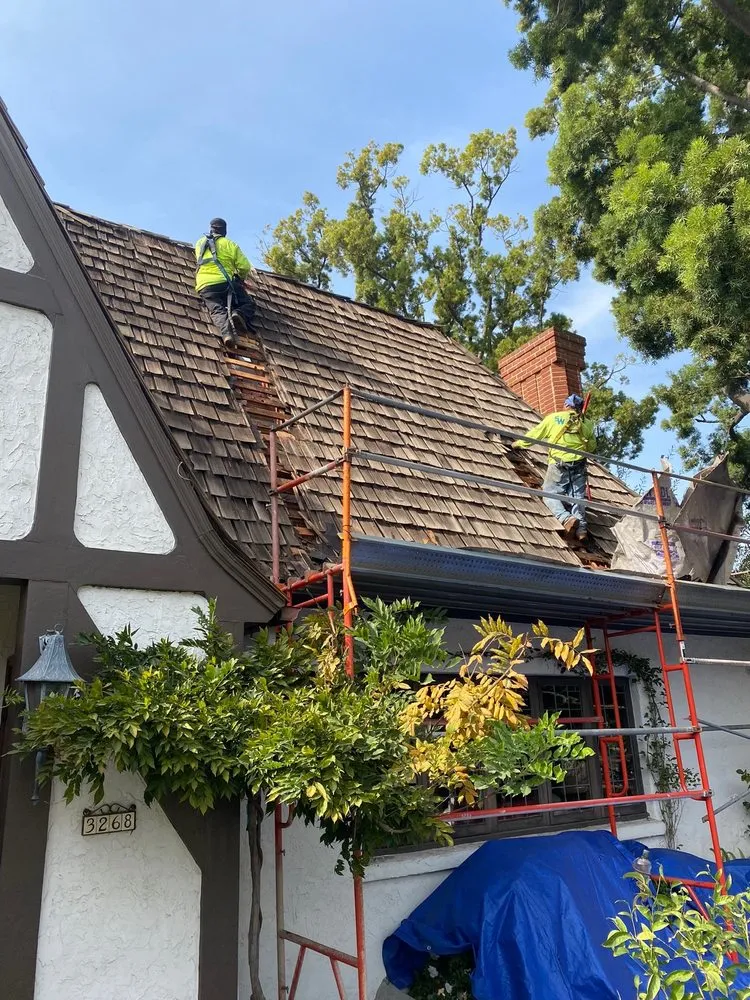 Slide of Diamond Roofing