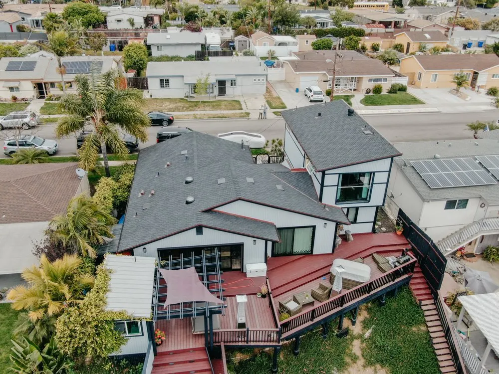 Slide of Diamond Roofing