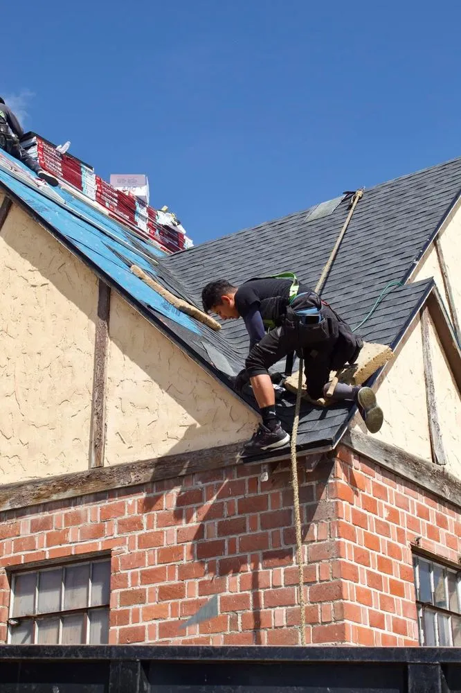 Slide of Diamond Roofing