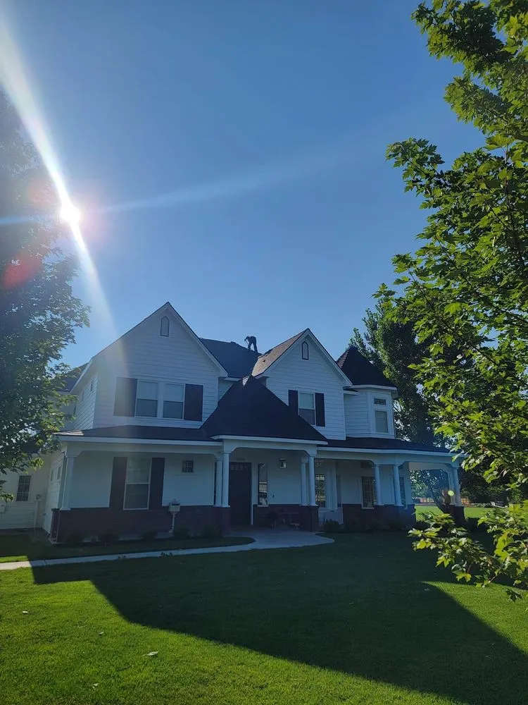 Slide of Diamond Roofing