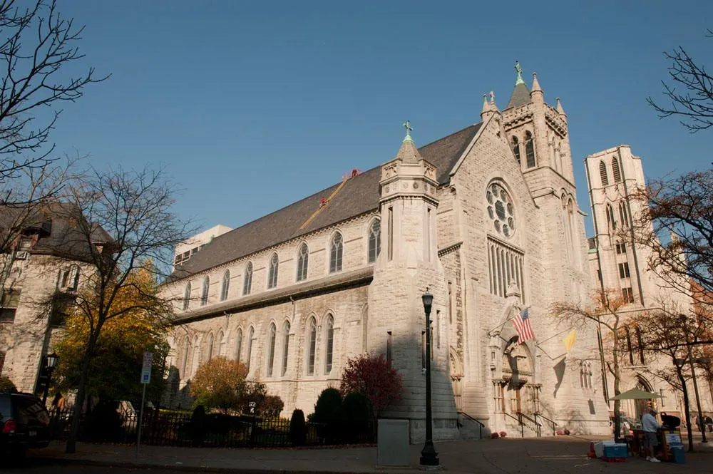 Slide of Diamond Roofing