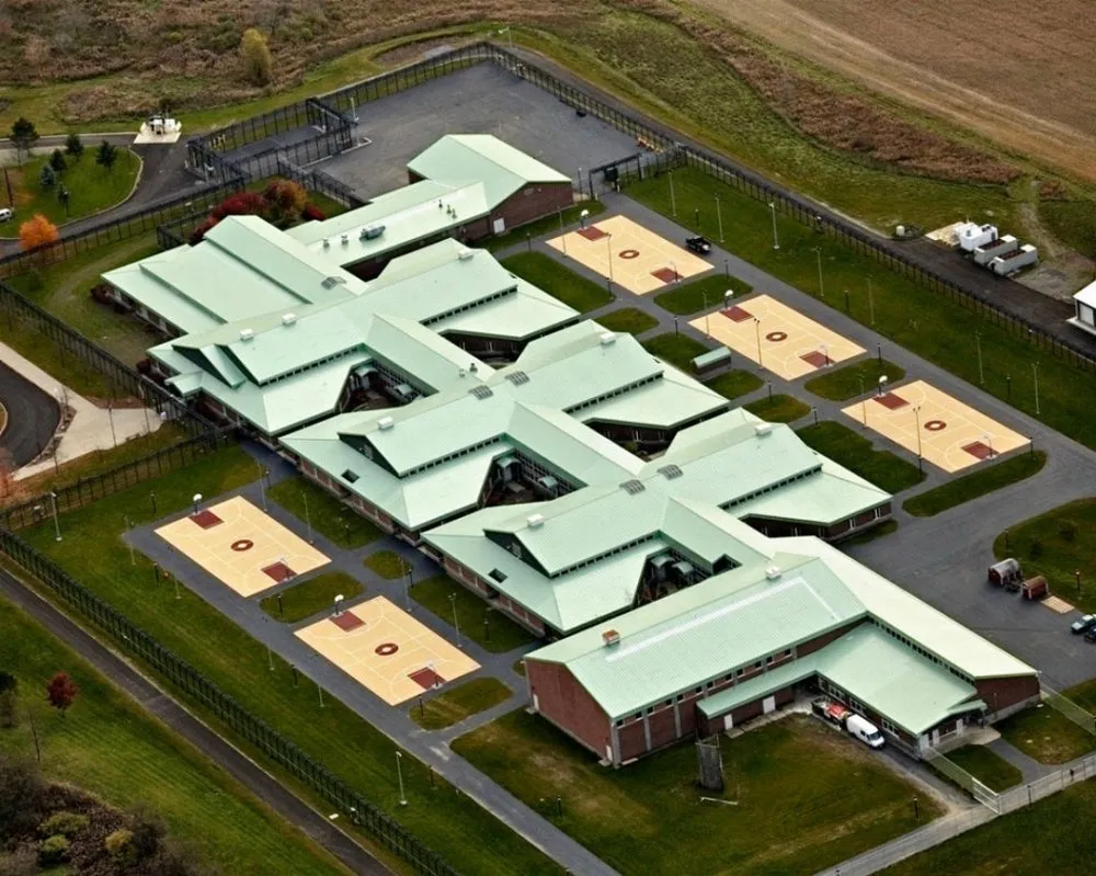 Slide of Diamond Roofing