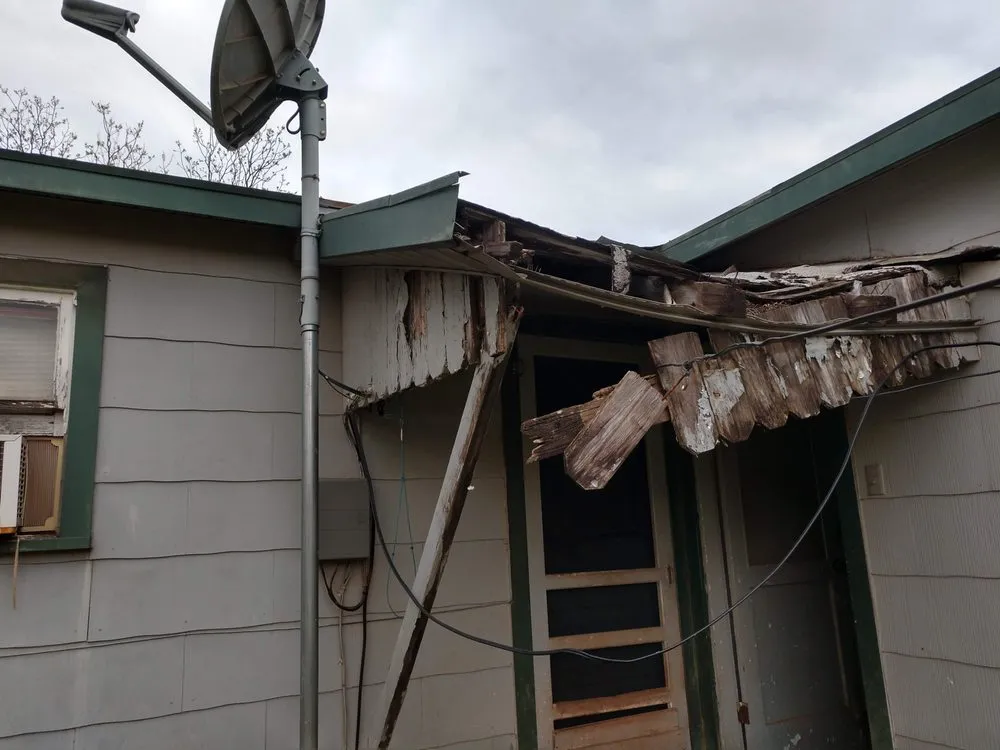 Slide of Diamondback Roofing & Construction