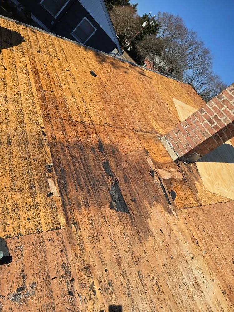 Emergency residential roofing service for residential properties in Churchill, MD by Diaz Construction