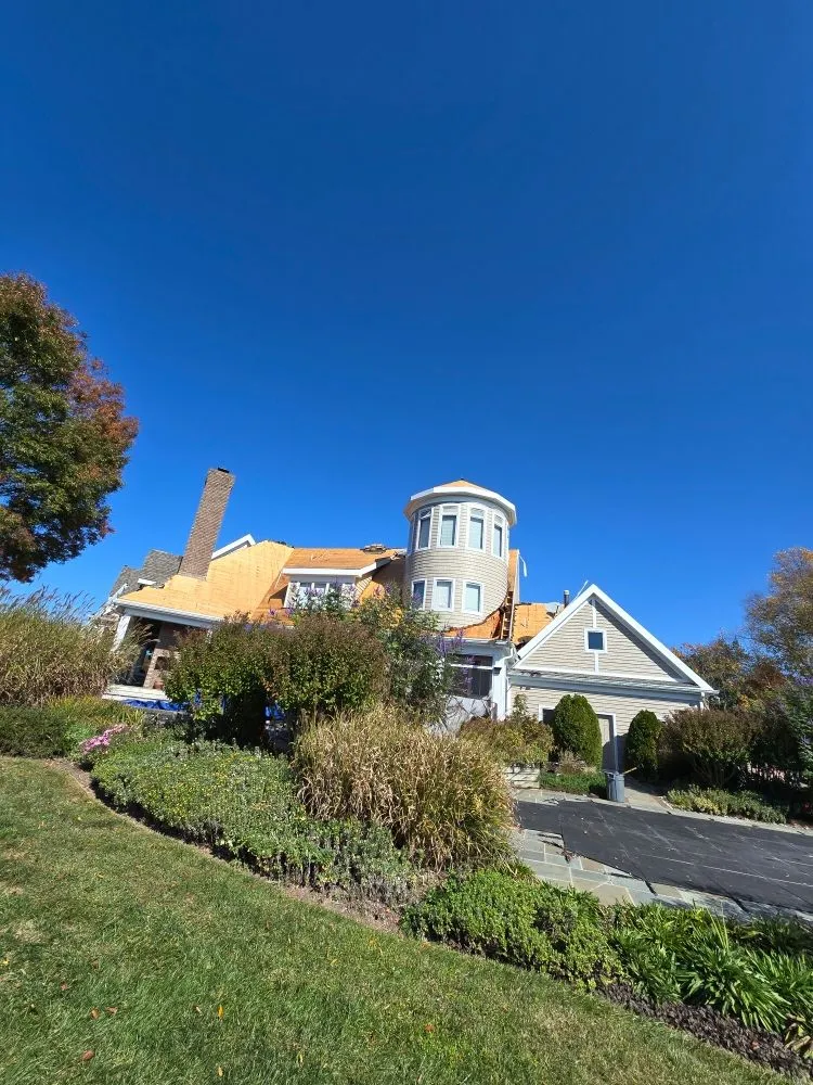 Reliable roof repair experts serving Churchill, MD - Diaz Construction