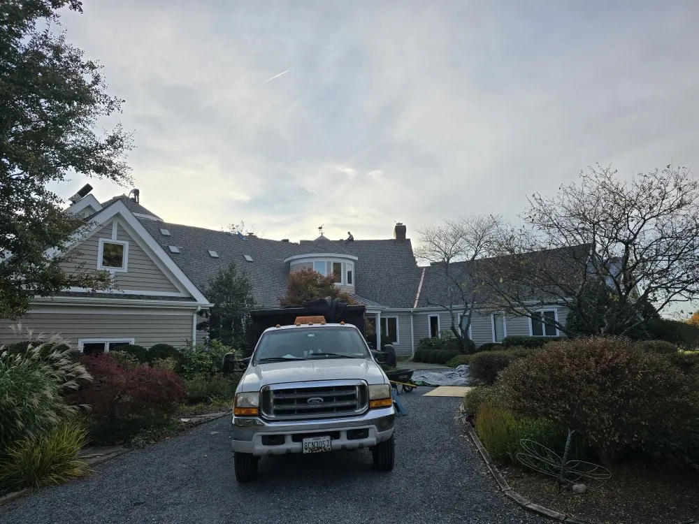 Professional shingle roofing service experts serving Churchill, MD - Diaz Construction