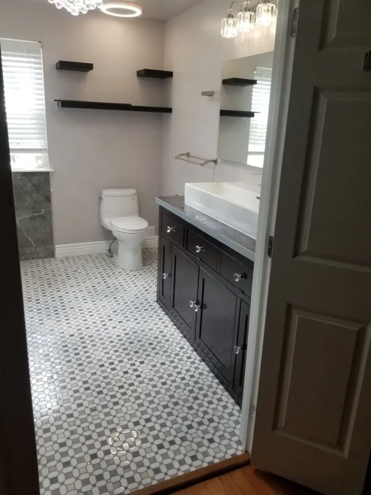 Slide of Diaz Construction