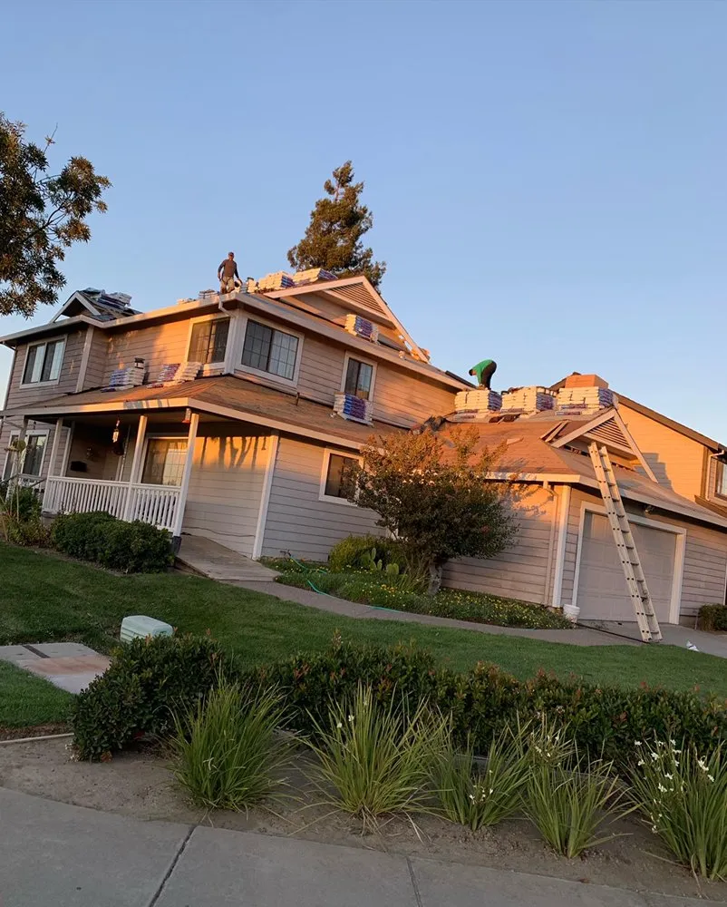 Slide of Diaz Gorilla Roofing