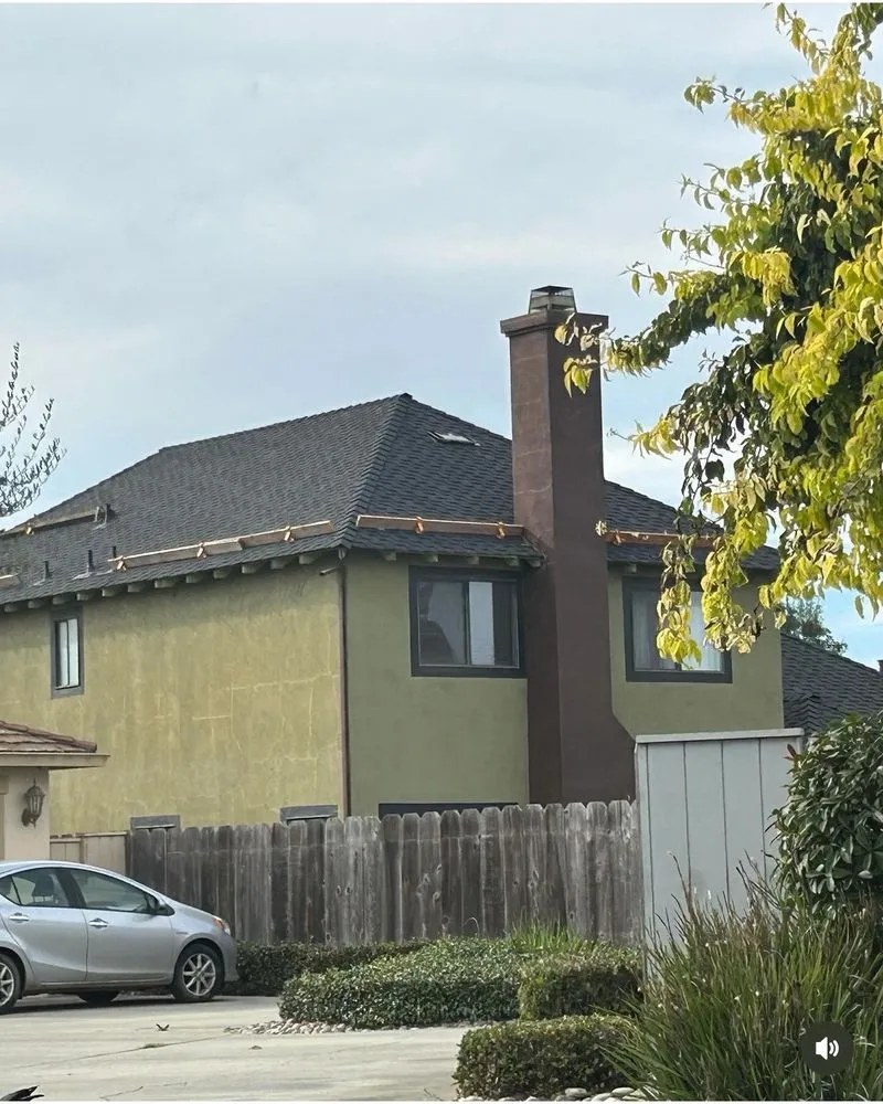 Slide of Diaz Gorilla Roofing