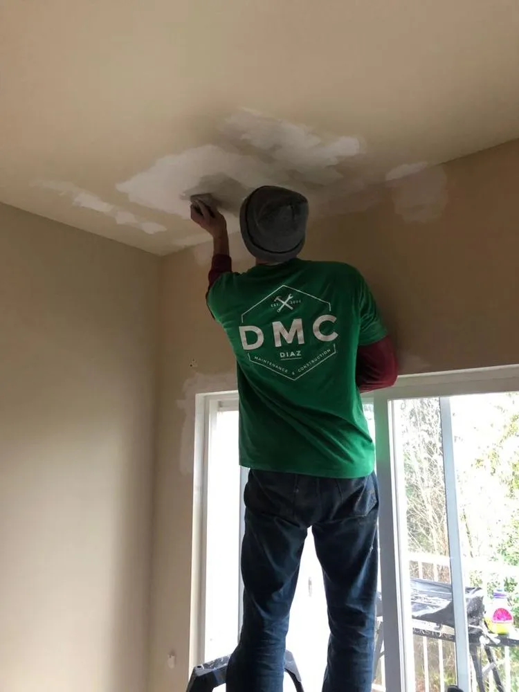 Slide of Diaz Maintenance and Construction