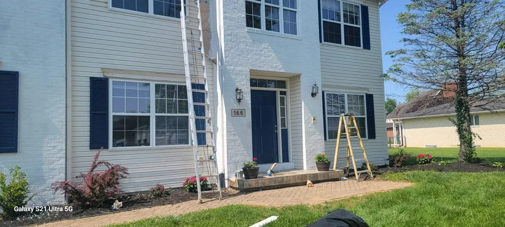 Slide of Diaz Rodriguez Panting