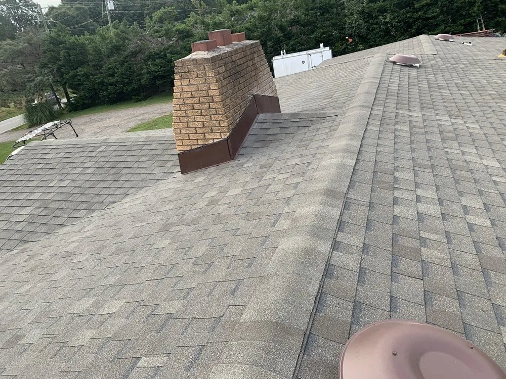 Slide of Diaz Roofing