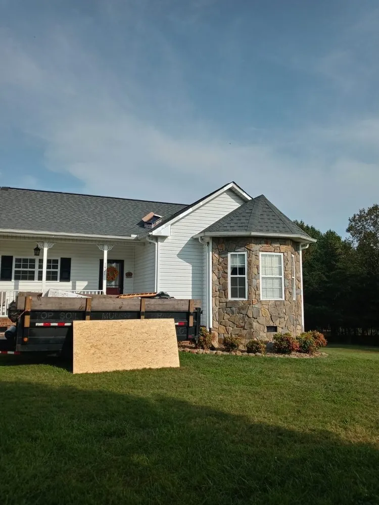 Slide of Diaz Roofing