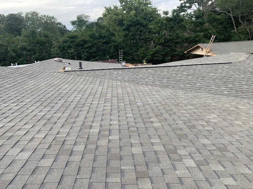 Slide of Diaz Roofing