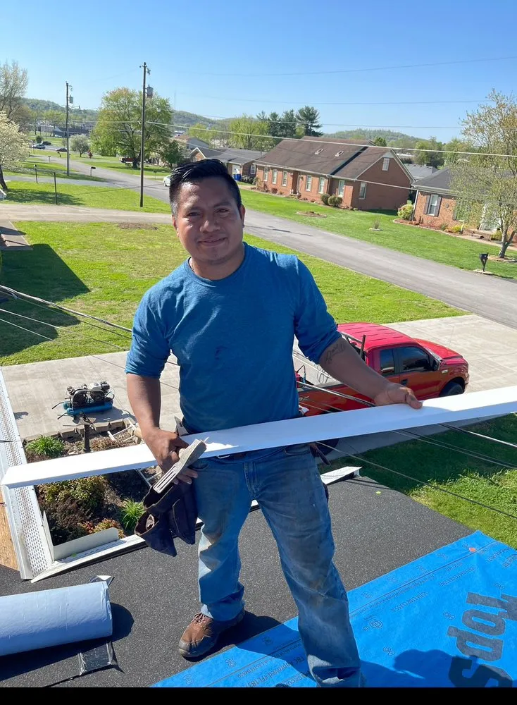 Slide of Diaz Roofing