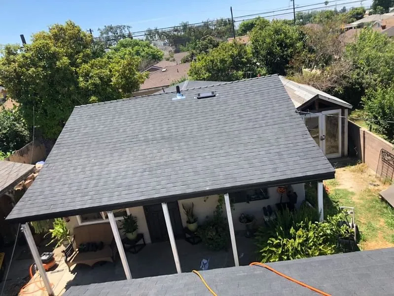 Slide of Diaz Roofing