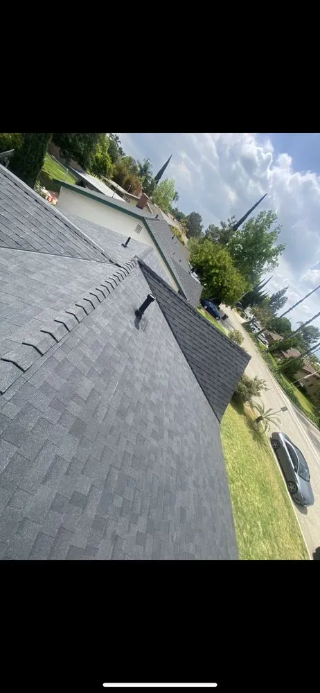 Slide of Diaz Roofing