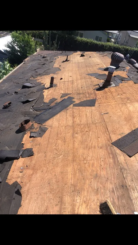 Slide of Diaz Roofing