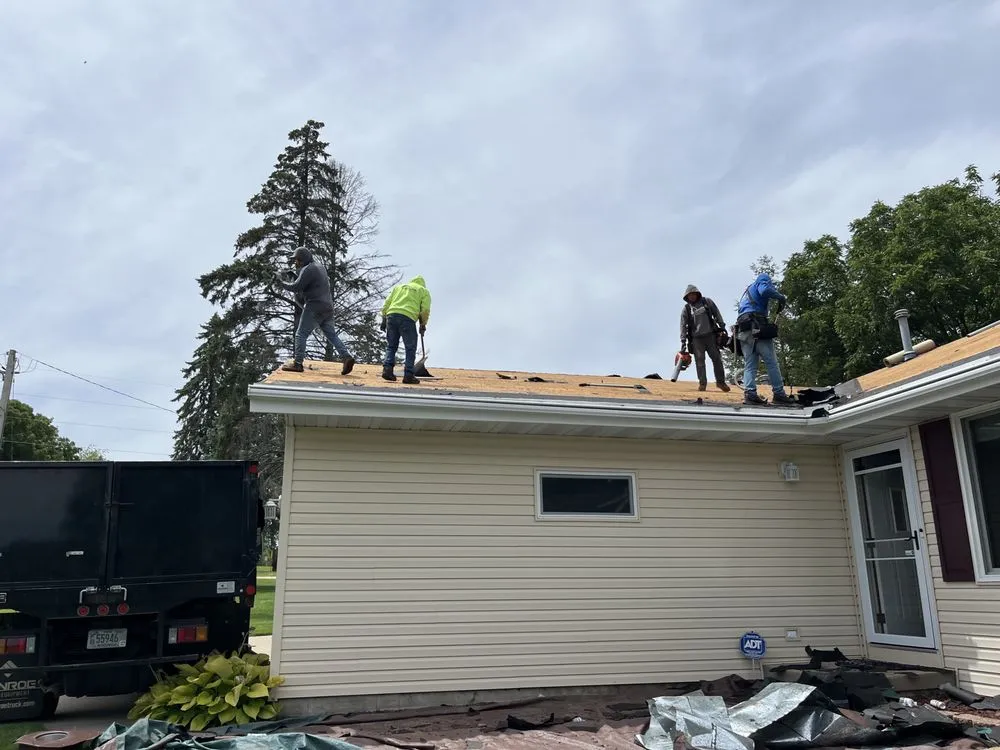 Slide of Diaz Roofing Company