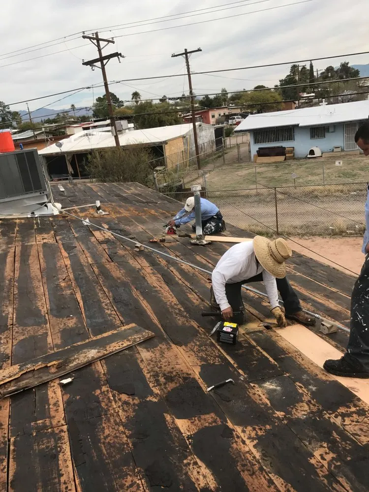 Slide of Diaz Roofing