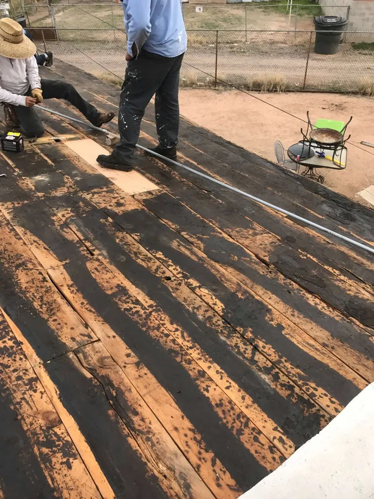 Slide of Diaz Roofing