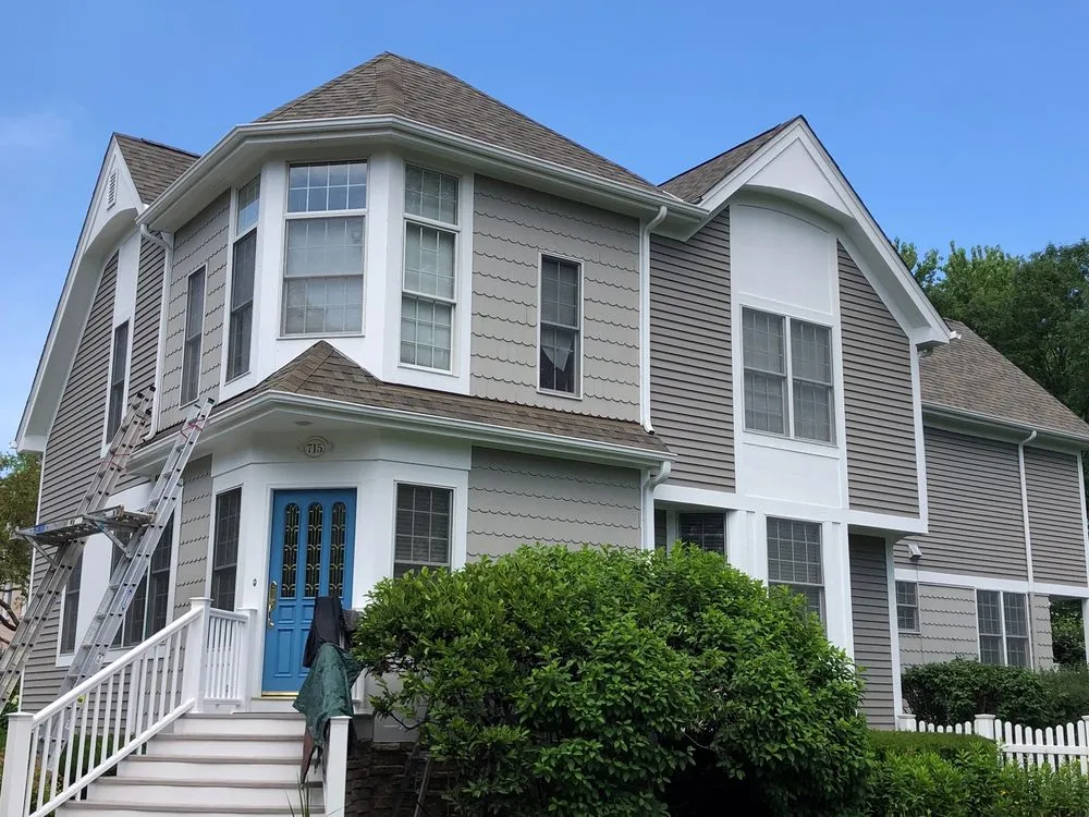 Slide of Dickson Contractors