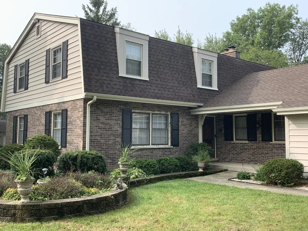 Slide of Dickson Contractors