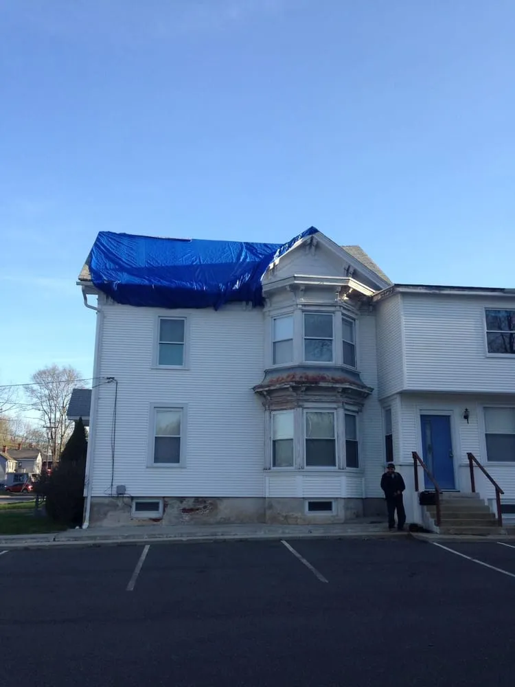 Slide of Dicky Matos Roofing